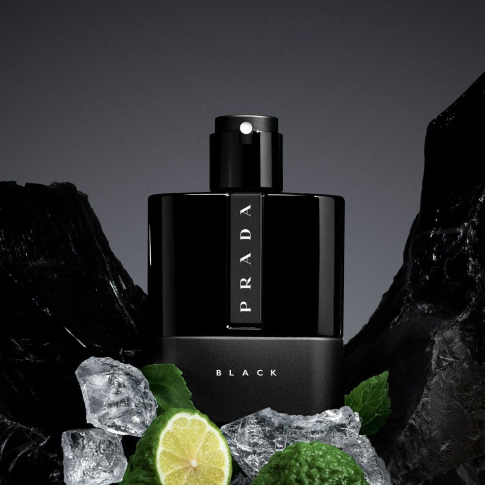 Luna Rossa Black Eau de Parfum 2-Piece Cologne Gift Set