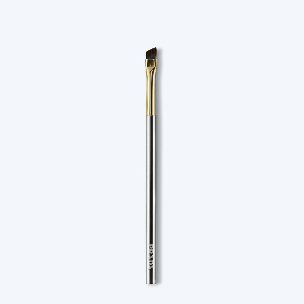 Prada アイブレンディング・アイディファイニングブラシセット Discover Prada Makeup Eye Brushes Collection | Prada Beauty
