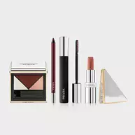 Prada Mahogany Bundle packshot With Dimensions Eye Palette in shade B03 mahogany, Lines Eye pencil in shade 03 Mahogany, pradascope in shade b03 mahogany, monochrome Soft matte in shade O103 Spice mahogany and complimentary double mirror