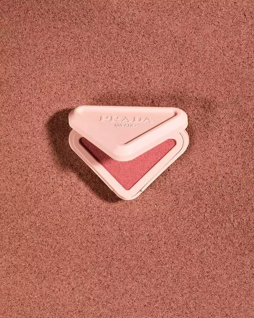 Prada Touch Blush ion Reddish Sand