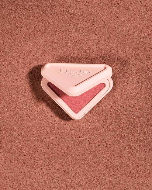 Prada Touch Blush ion Reddish Sand