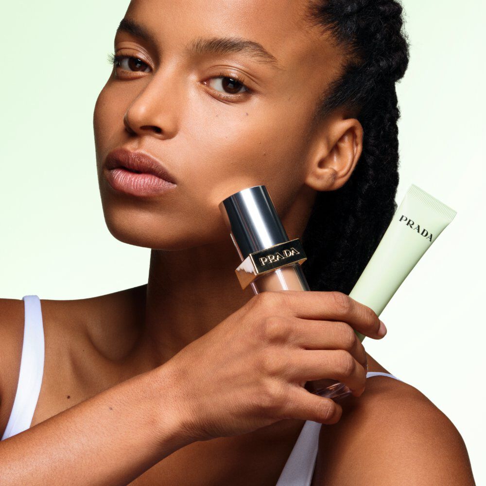Prada Refine Blurring Extending Makeup Primer | Prada Beauty
