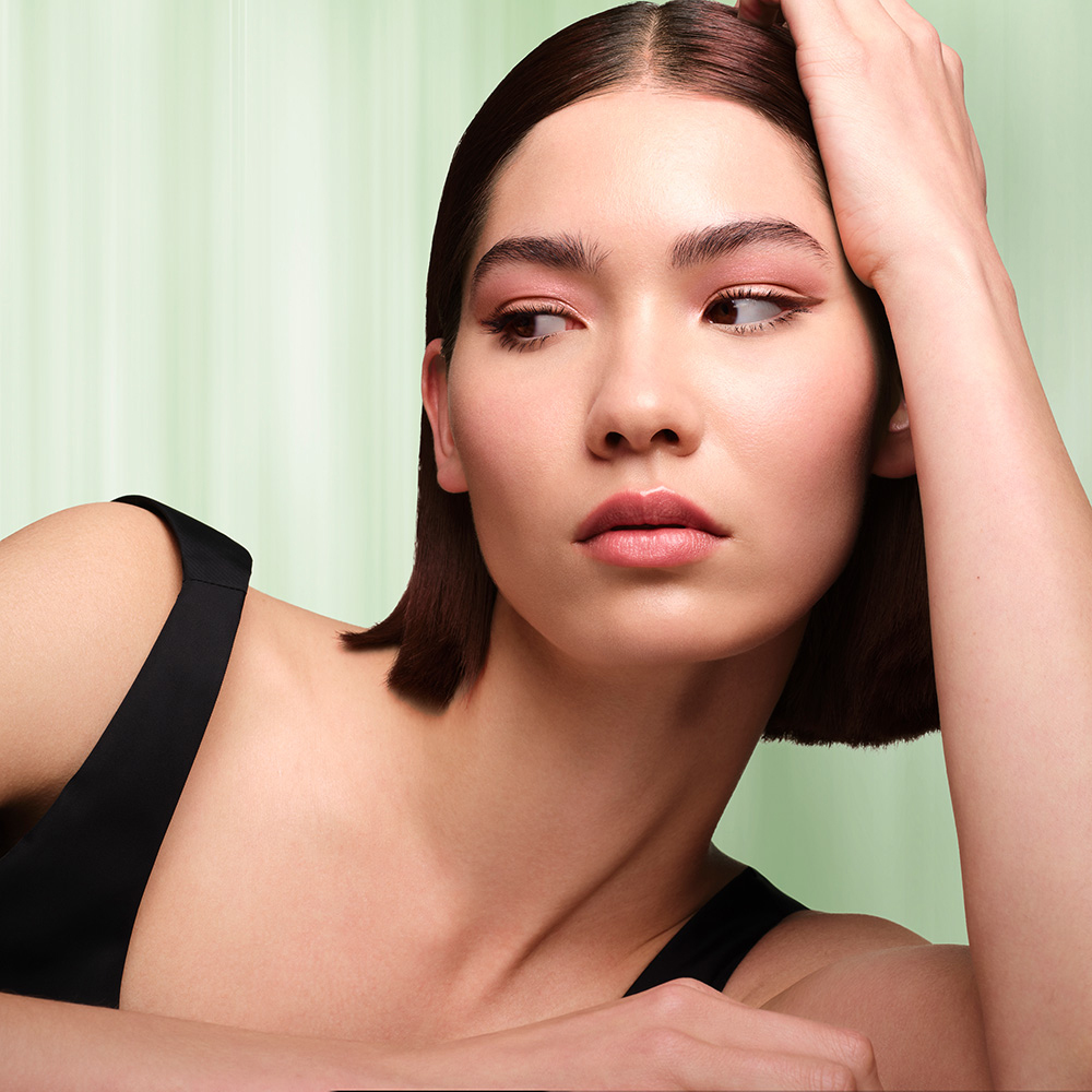 Shop Prada Dimensions - Holo Nude Eyeshadow | Prada Beauty